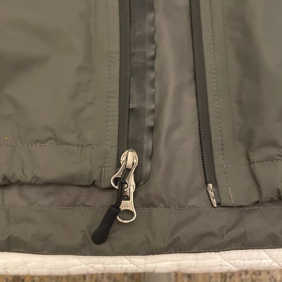 Timberland Rain Jacket/Wind Breaker - Picture 6 of 16